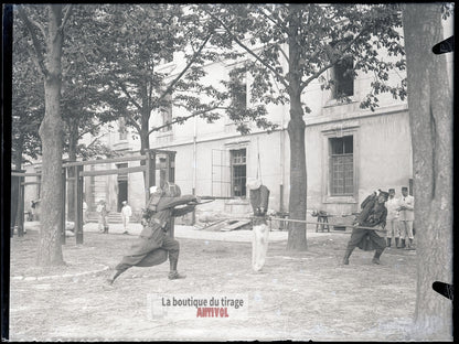 Entraînement à la baïonnette, plaque verre, photo ancienne, négatif 9x12 cm
