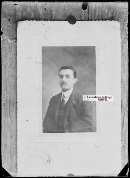 Plaque verre photo ancienne négatif noir et blanc 6x9 cm homme portrait vintage 