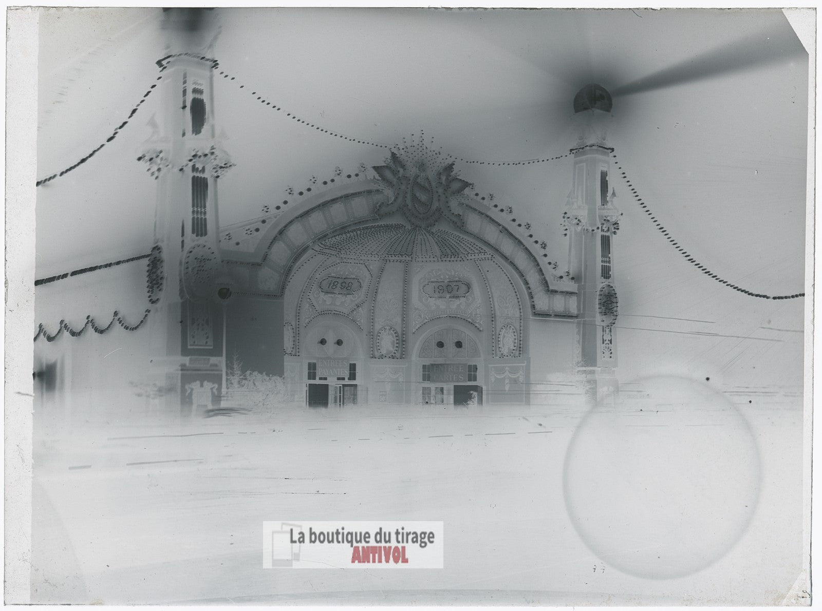 Palais des Fêtes illuminé, Paris, plaque verre, photo ancienne, négatif 9x12 cm