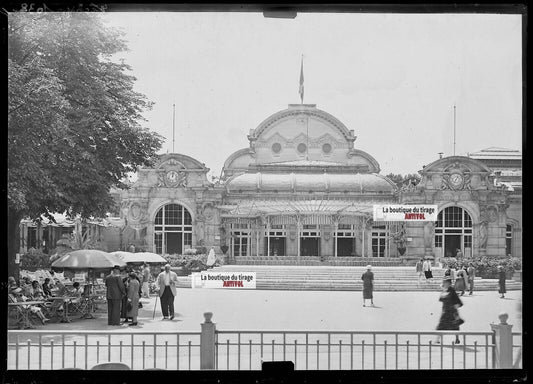 Plaque verre photo ancienne négatif noir et blanc 13x18 cm casino de Vichy