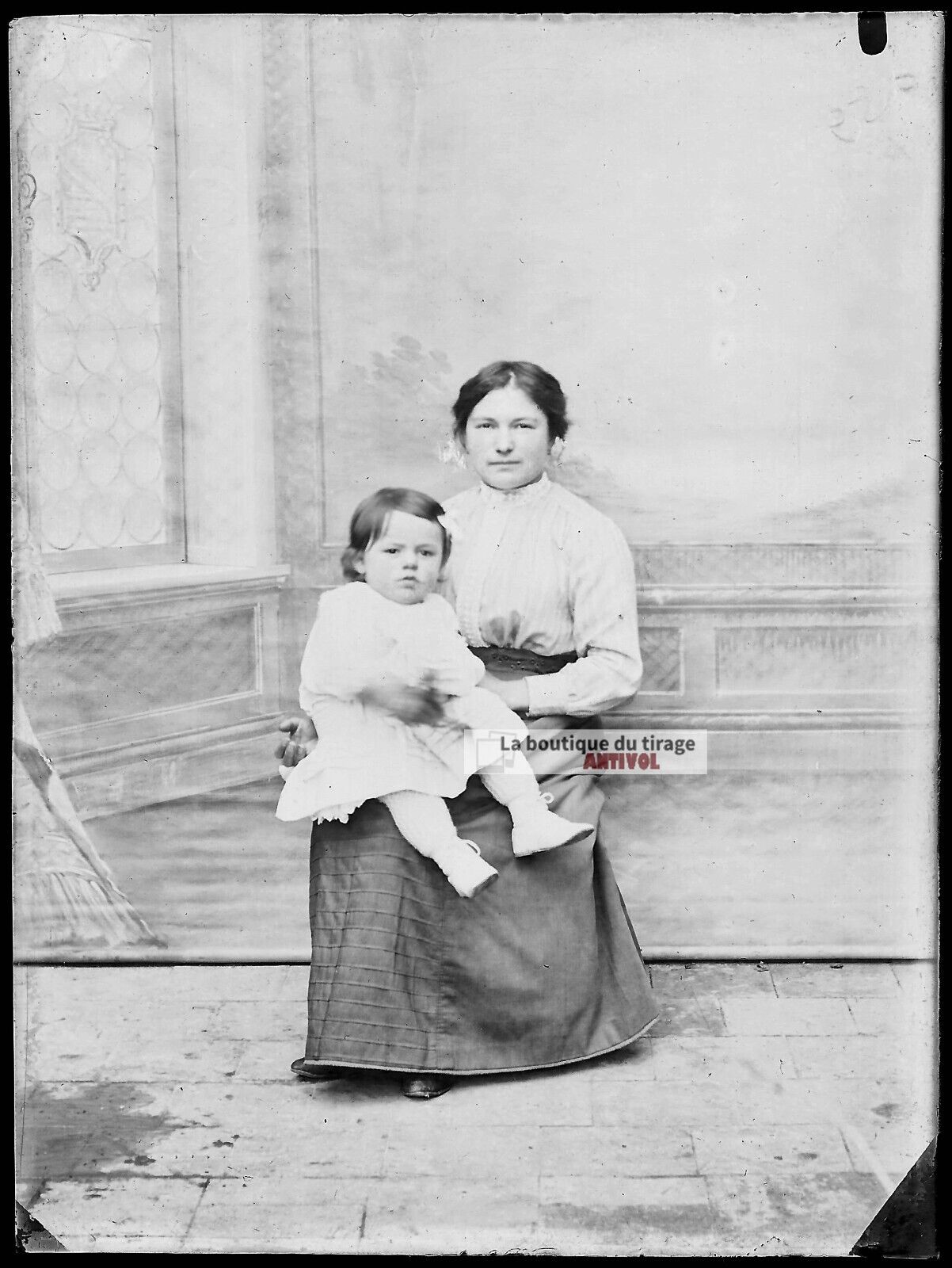 Plaque verre photo ancienne négatif noir et blanc 9x12 cm femme enfant France 