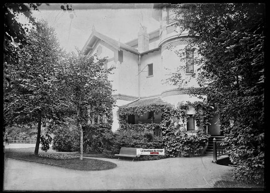 Plaque verre photo ancienne négatif noir et blanc 13x18 cm Vittel maison vintage