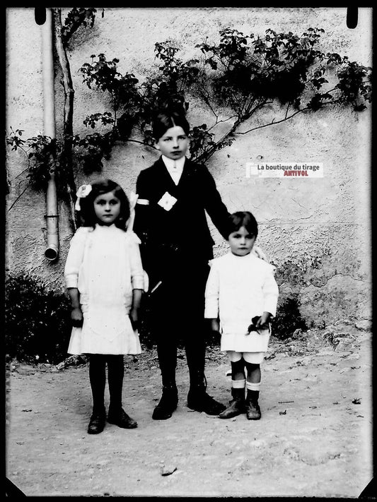 Plaque verre photo ancienne négatif noir et blanc 9x12 cm enfants vintage France