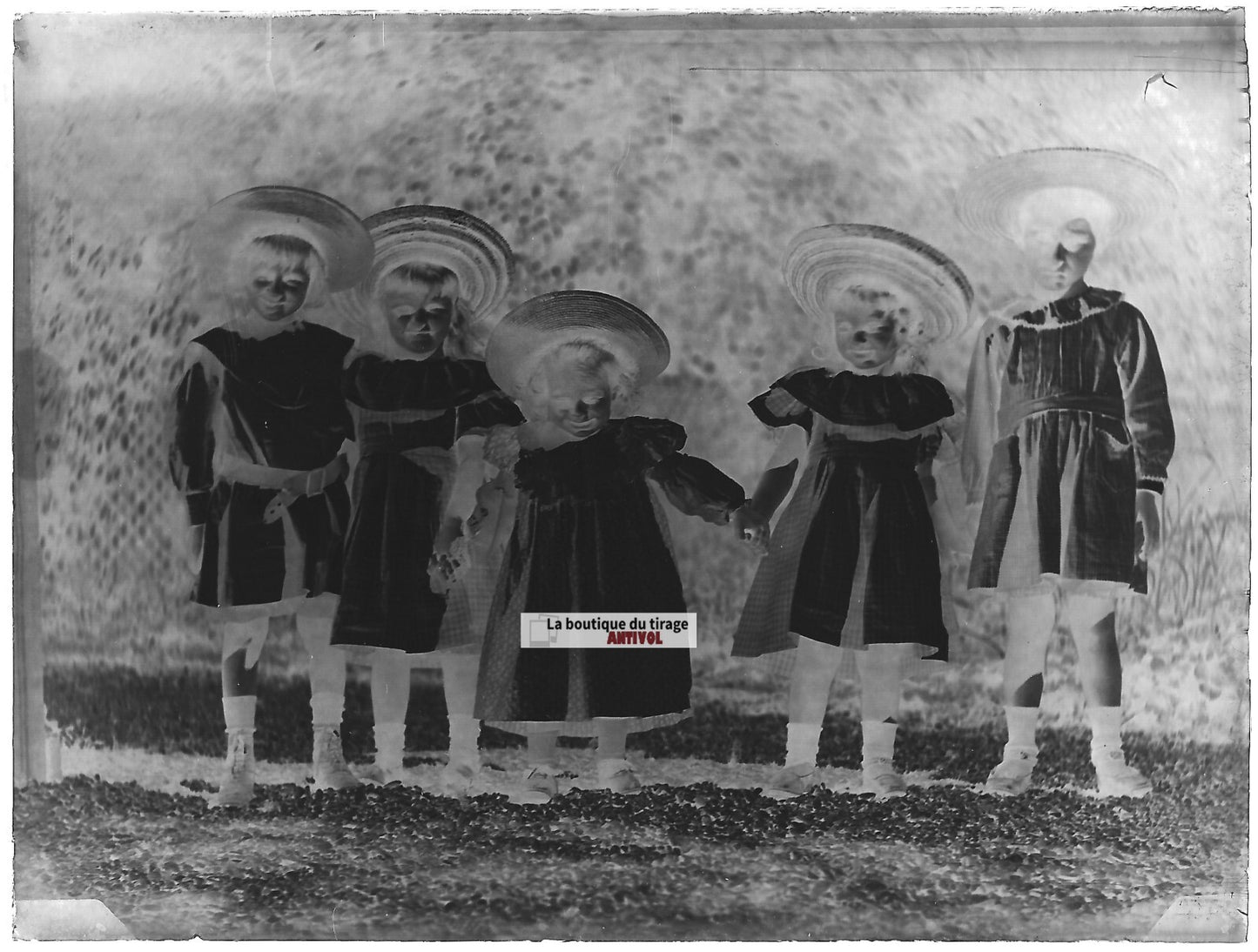 Plaque verre photo ancien négatif noir et blanc 9x12 cm groupe enfants jeu