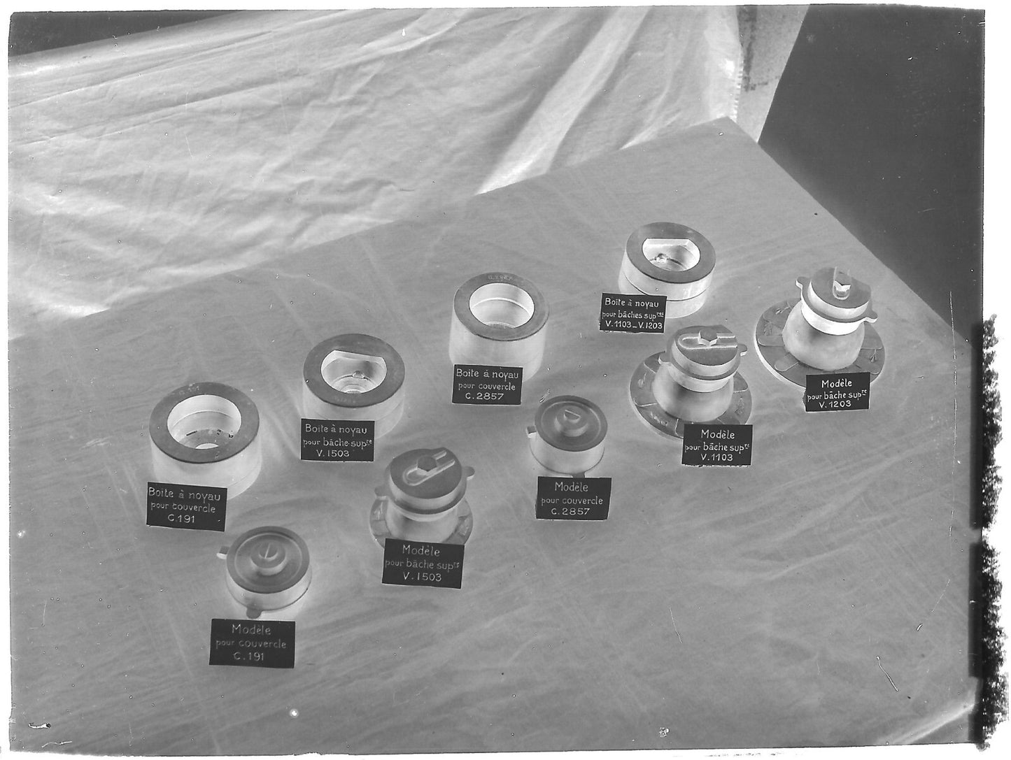 Plaque verre photo ancienne négatif noir et blanc 9x12 cm usine industrie pièces