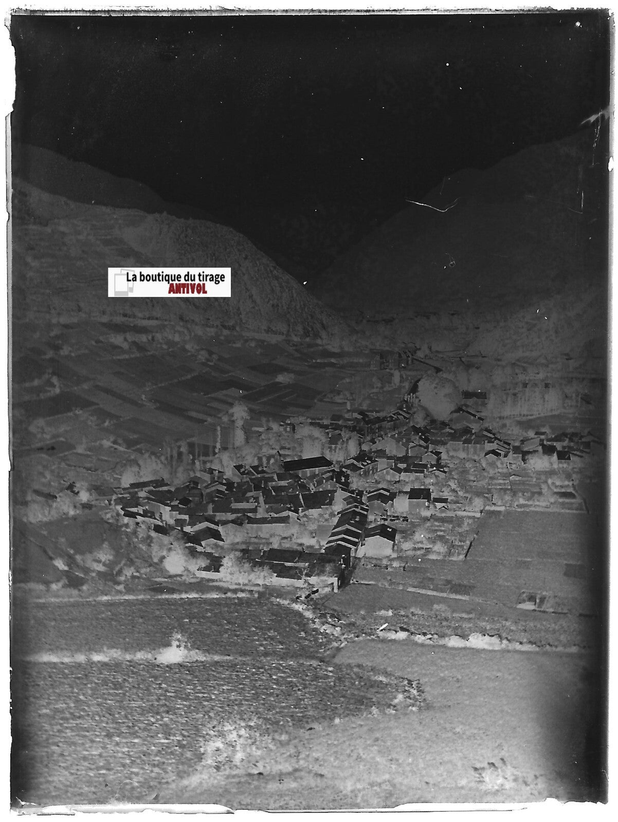 Village à situer, Plaque verre photo ancienne, négatif noir & blanc 9x12 cm