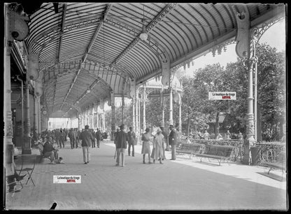 Plaque verre photo ancienne négatif noir et blanc 13x18 cm Vittel galerie source