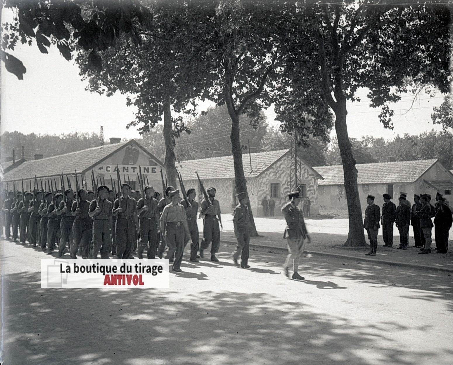 Camp du Ruchard, militaires, plaque verre, photo ancienne, négatif N&B 6x13 cm
