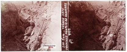 Verdun, cadavres, tranchée guerre WW1, plaque verre stéréo, photo 4,5x10,7 cm