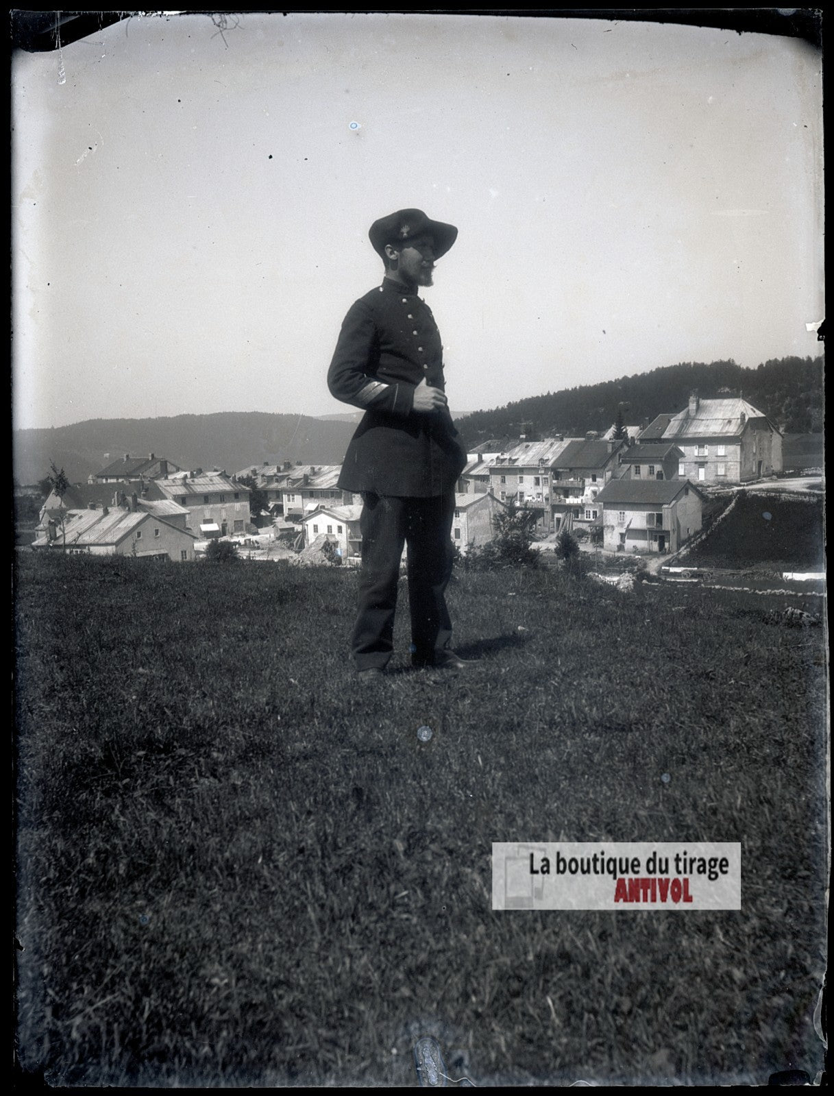 Portrait d'un douanier, montagne, plaque verre photo ancienne, négatif 9x12 cm