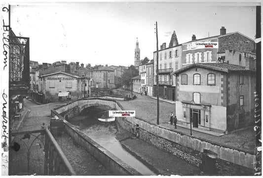 Billom, Auvergne, Plaque verre photo ancienne, positif noir & blanc 10x15 cm