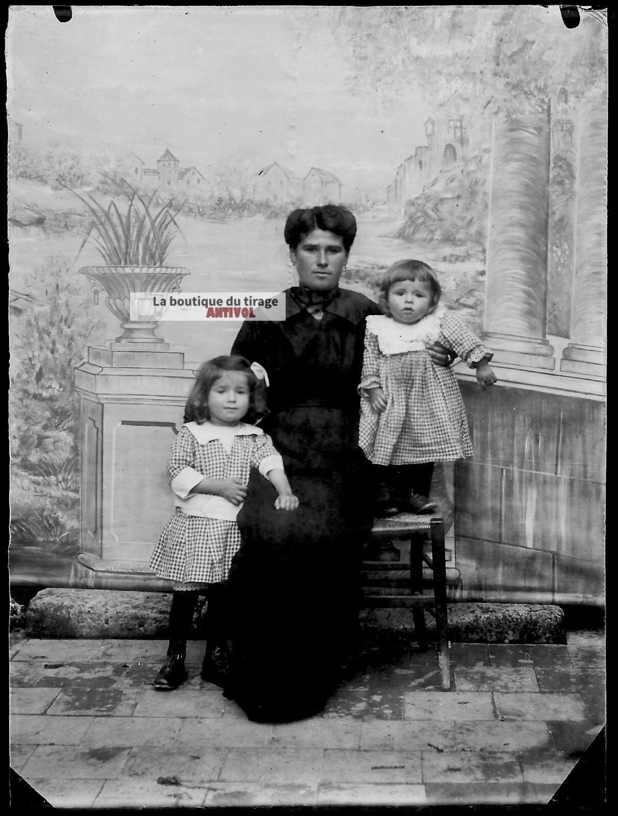 Plaque verre photo ancienne négatif noir et blanc 9x12 cm mère filles enfants 