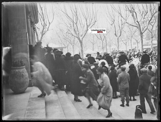 Fête village, France, Plaque verre photo ancienne, négatif noir & blanc 9x12 cm