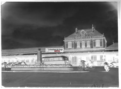 Plaque verre photo ancienne négatif noir et blanc 13x18 cm Vichy gare SNCF bus