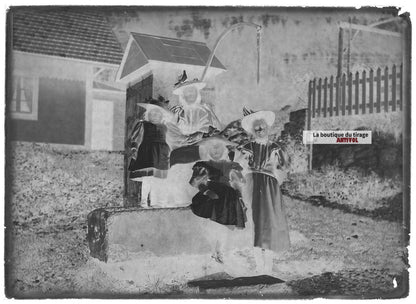 Plaque verre photo ancienne négatif noir et blanc 13x18 cm groupe filles France