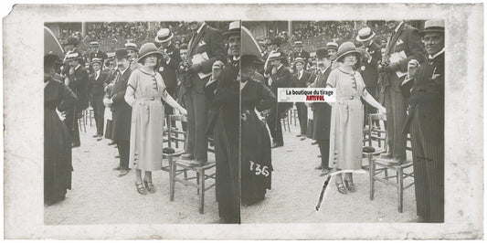 Scène de vie, Longchamp, Paris, plaque verre stéréoscopique, positif 8,5x17 cm