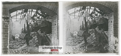 Usine bombardée, guerre WW1, plaque verre photo ancienne stéréo 6x13 cm