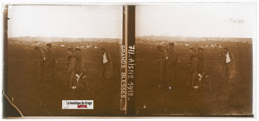 Aisne 1918, soldats blessés, WW1, plaque verre, photo ancienne stéréo 6x13 cm