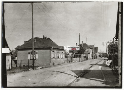 Plaque verre photo ancienne négatif noir et blanc 13x18 cm village Alsace maison