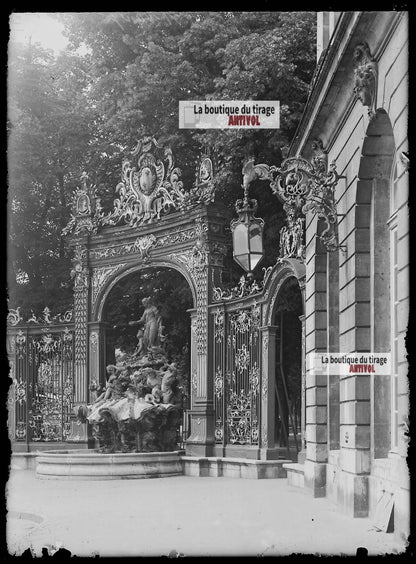 Plaque verre photo ancienne négatif noir et blanc 13x18cm Nancy fontaine Neptune