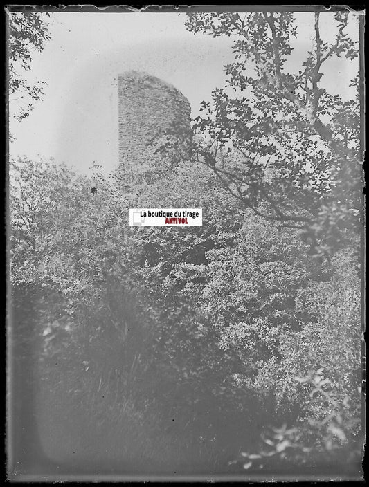 Tour château, ruine, Plaque verre photo ancienne, négatif noir & blanc 9x12 cm