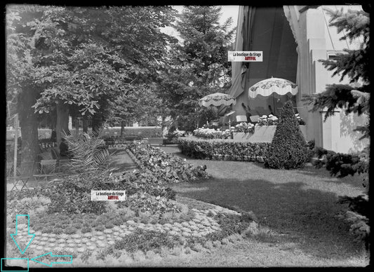 Plaque verre photo ancienne négatif noir et blanc 13x18cm parc public Vittel