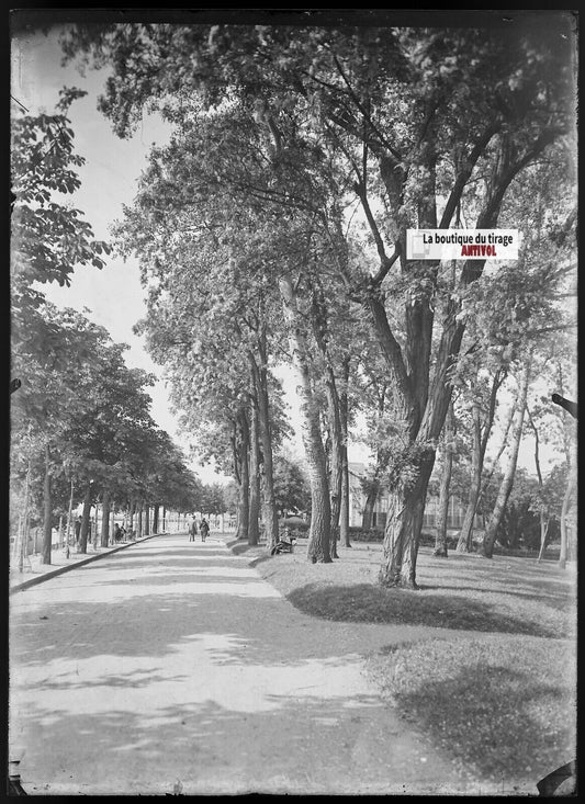 Plaque verre photo ancienne négatif noir et blanc 13x18 cm Vichy rivière Allier