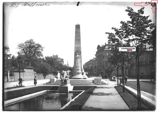 Plaque verre photo positif noir & blanc 13x18 cm Mulhouse, monument aux morts