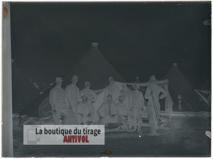 Groupe de soldats, campement, plaque verre, photo ancienne, négatif 9x12 cm