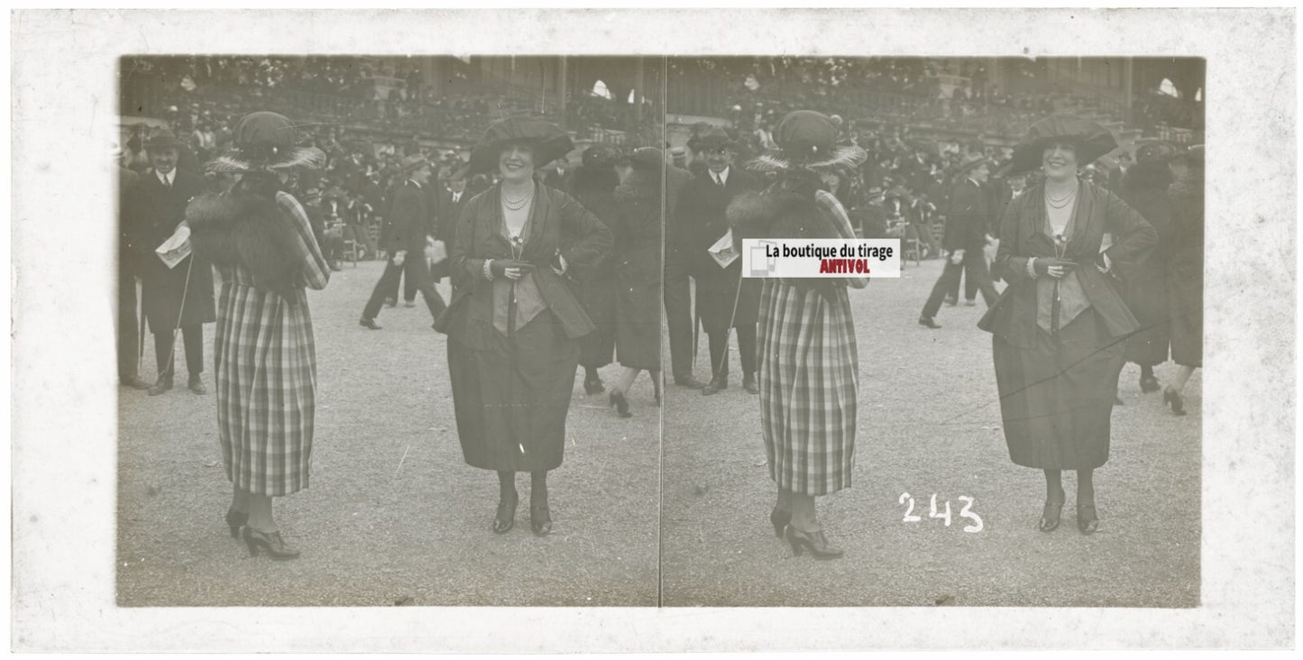 Personnages, Longchamp, Paris, plaque verre stéréoscopique, positif 8,5x17 cm