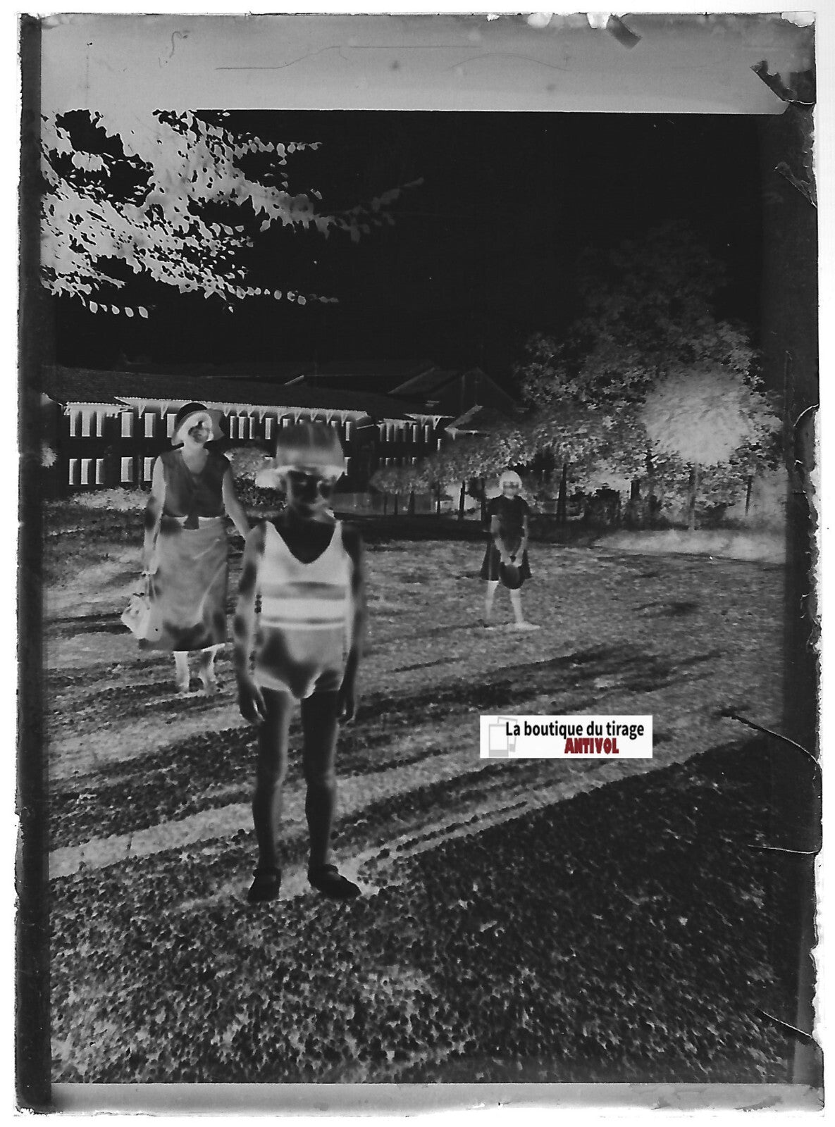 Famille, enfants, Plaque verre photo ancienne, négatif noir & blanc 6x9 cm