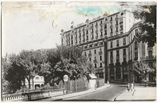 Royat, Palace, France, photographie ancienne, noir & blanc, papier 9x14 cm