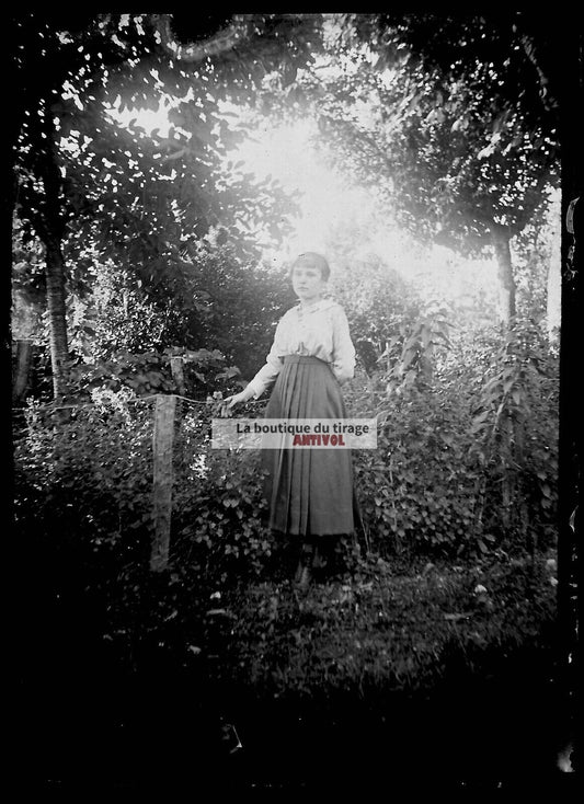 Plaque verre photo ancienne négatif noir et blanc 9x12 cm femme glass plate 