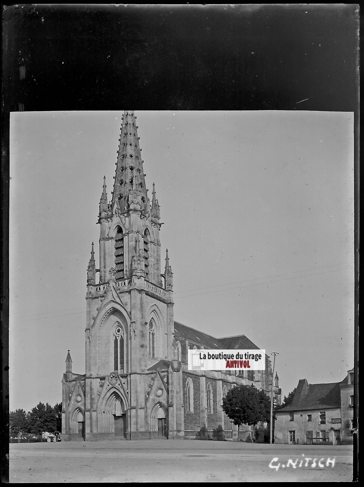 Église Mordelles, Plaque verre photo ancienne, négatif noir & blanc 9x12 cm