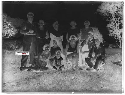 Famille, été, France, Plaque verre photo ancienne, négatif noir & blanc 9x12 cm