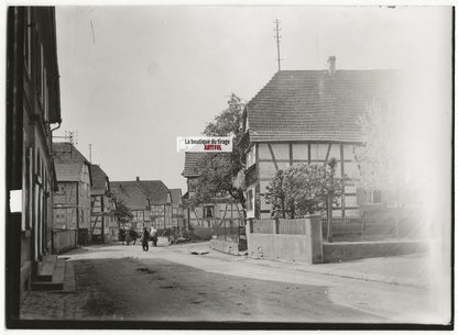 Plaque verre photo ancienne négatif noir et blanc 13x18 cm maison village Alsace