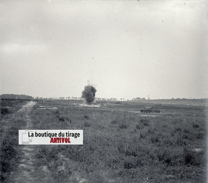 Camp du Ruchard, char, plaque verre, photo ancienne, négatif N&B 6x13 cm