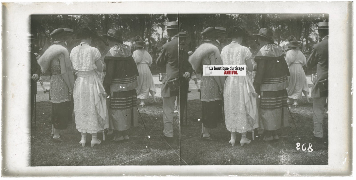 Scène de vie, Longchamp, Paris, plaque verre stéréoscopique, positif 8,5x17 cm