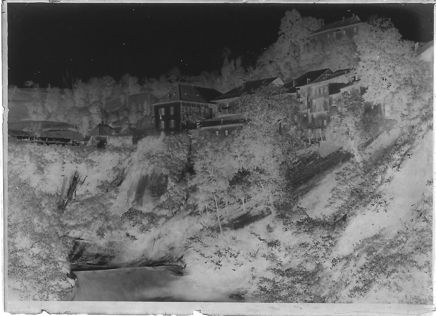 Plaque verre photo ancienne négatif 6x9 cm village ancien, glass plate France