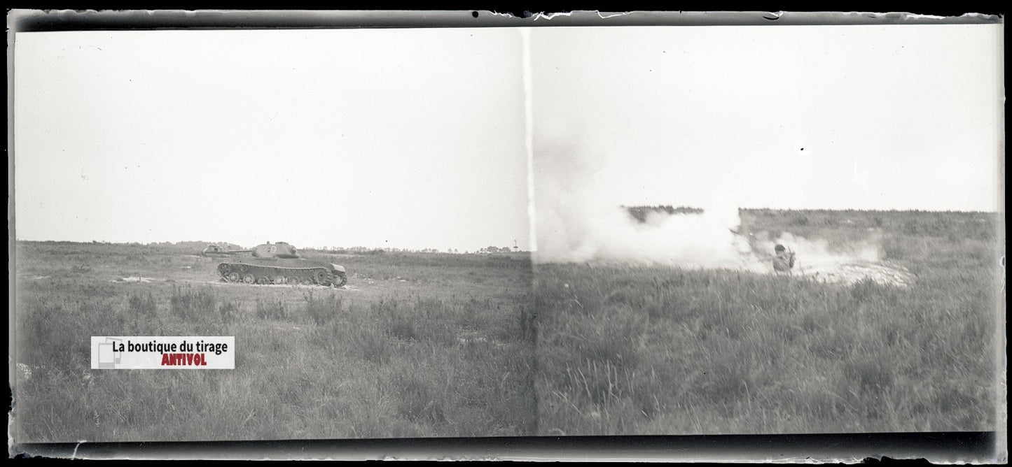 Camp du Ruchard, char, plaque verre, photo ancienne, négatif N&B 6x13 cm