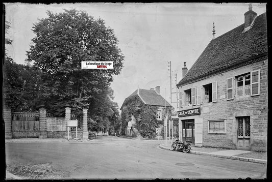 Mont-sous-Vaudrey, café moto, Plaque verre photo, négatif noir & blanc 10x15 cm