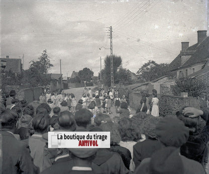 Fête de village, France, plaque verre, photo ancienne, négatif N&B 6x13 cm