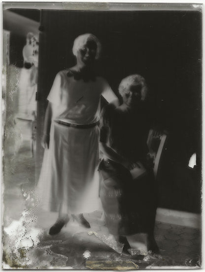 Portrait de femmes, Plaque verre photo ancienne, négatif noir & blanc 9x12 cm