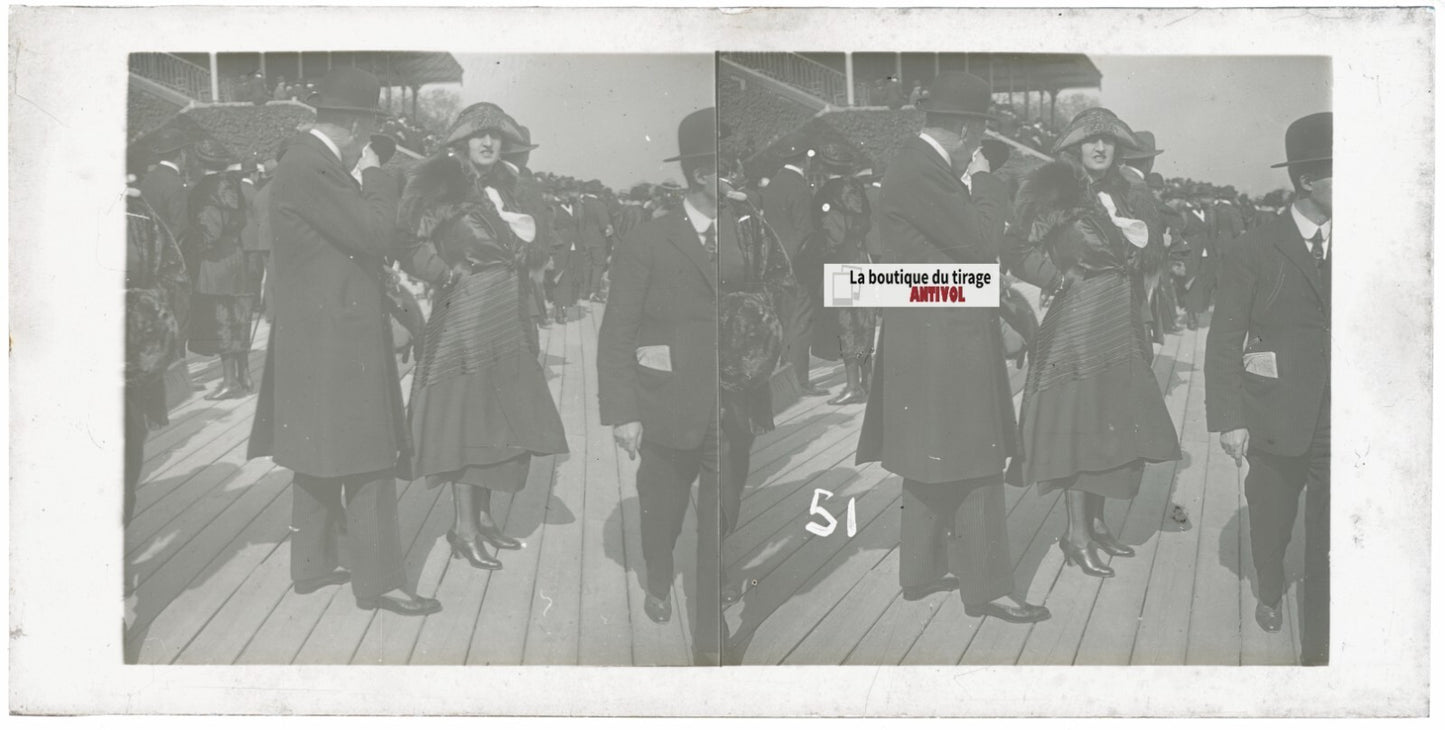 Scène de vie, Longchamp, Paris, plaque verre stéréoscopique, positif 8,5x17 cm