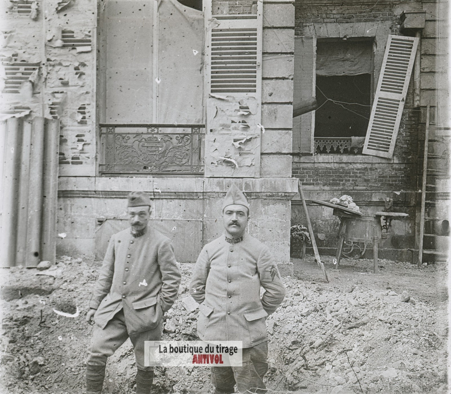Village en ruine, guerre WW1, plaque verre photo ancienne stéréo 6x13 cm