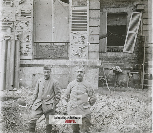 Village en ruine, guerre WW1, plaque verre photo ancienne stéréo 6x13 cm