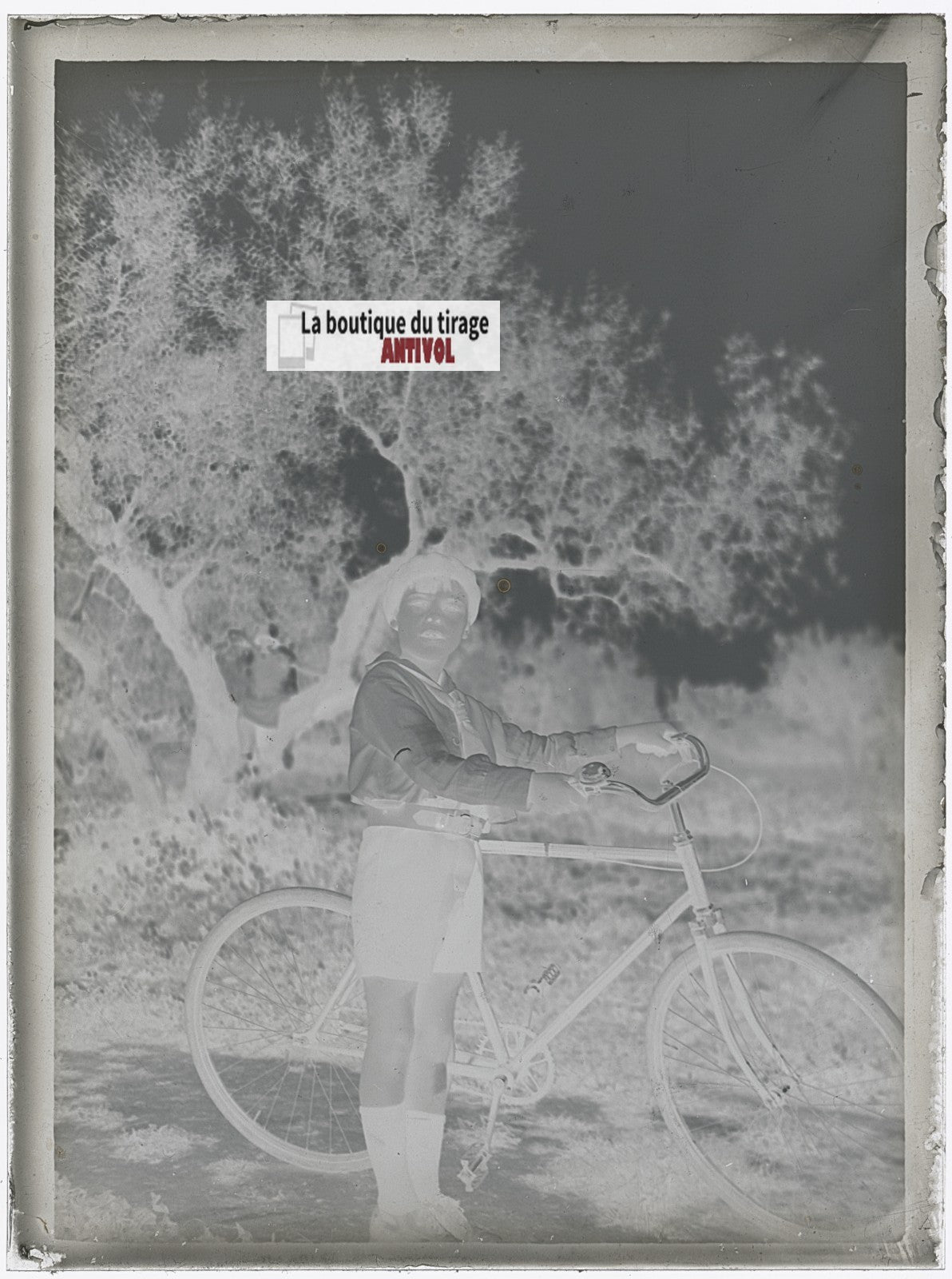 Jeune garçon, vélo, photo ancienne plaque verre, négatif noir & blanc, 9x12 cm