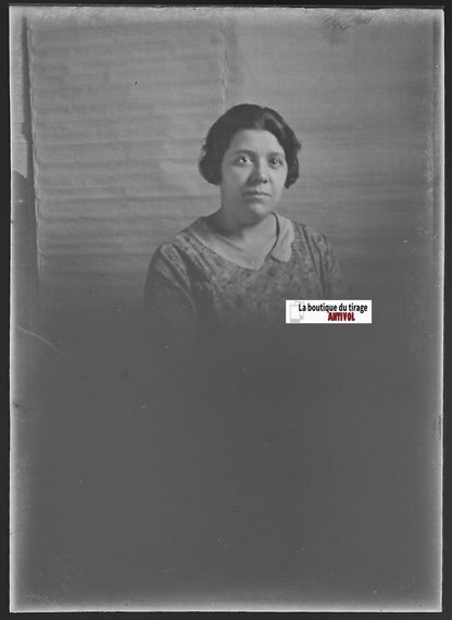 Femme, portrait, Plaque verre photo ancienne, négatif noir & blanc 6x9 cm
