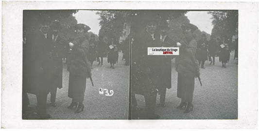 Scène de vie, Longchamp, Paris, plaque verre stéréoscopique, positif 8,5x17 cm