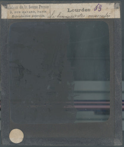 Miraculés, Lourdes, photo plaque verre, noir et blanc, positif 8,5x10 cm